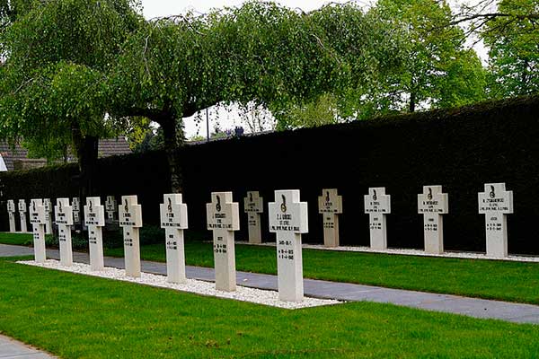 Cmentarz poległych polskich żołnierzy w Oostehout, fot. Tboelaars / Wikipedia CC BY-SA 3.0 nl