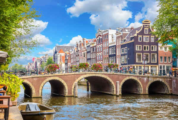 Amsterdam, fot. Shutterstock, Inc. / zdjęcie ilustracyjne