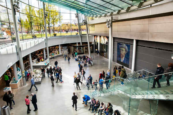 Van Gogh Museum w Amsterdamie, fot. Alexander Tolstykh / Shutterstock.com
