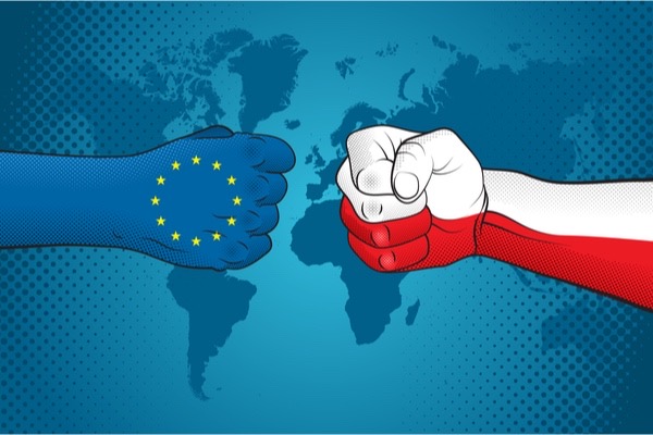 Minister Ziobro: Apelujemy o wstrzymanie ratyfikacji decyzji o powiększeniu zasobów własnych UE // fot. Shutterstock, Inc.